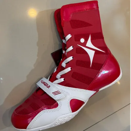 Boxing shoes Red
